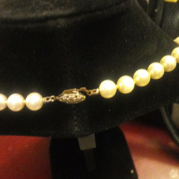 Pearls - Picture 3 of 3